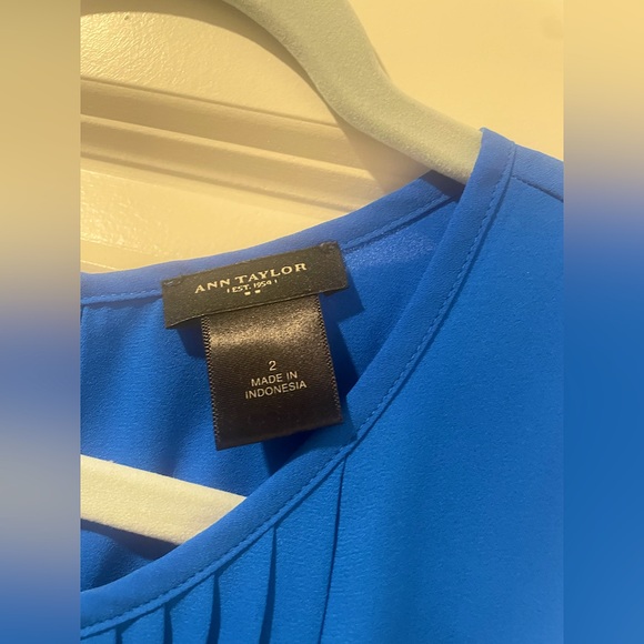 Ann Taylor Cobalt Blue Sleeveless Blouse - Picture 2 of 4